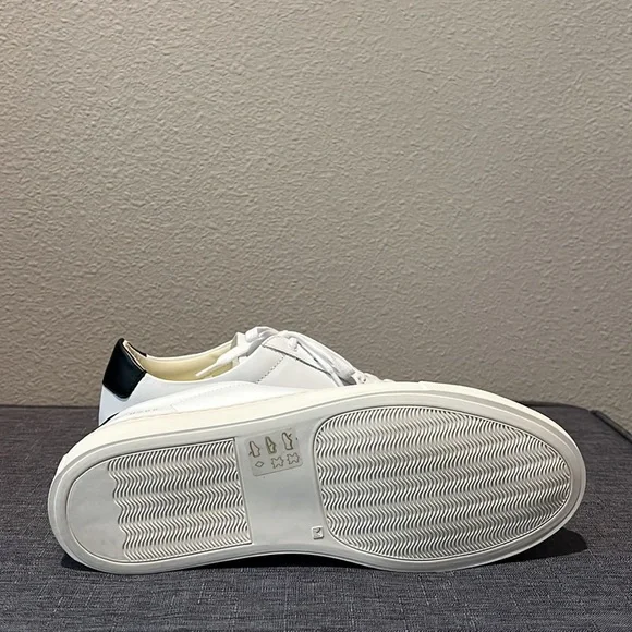 Women by Common Projects